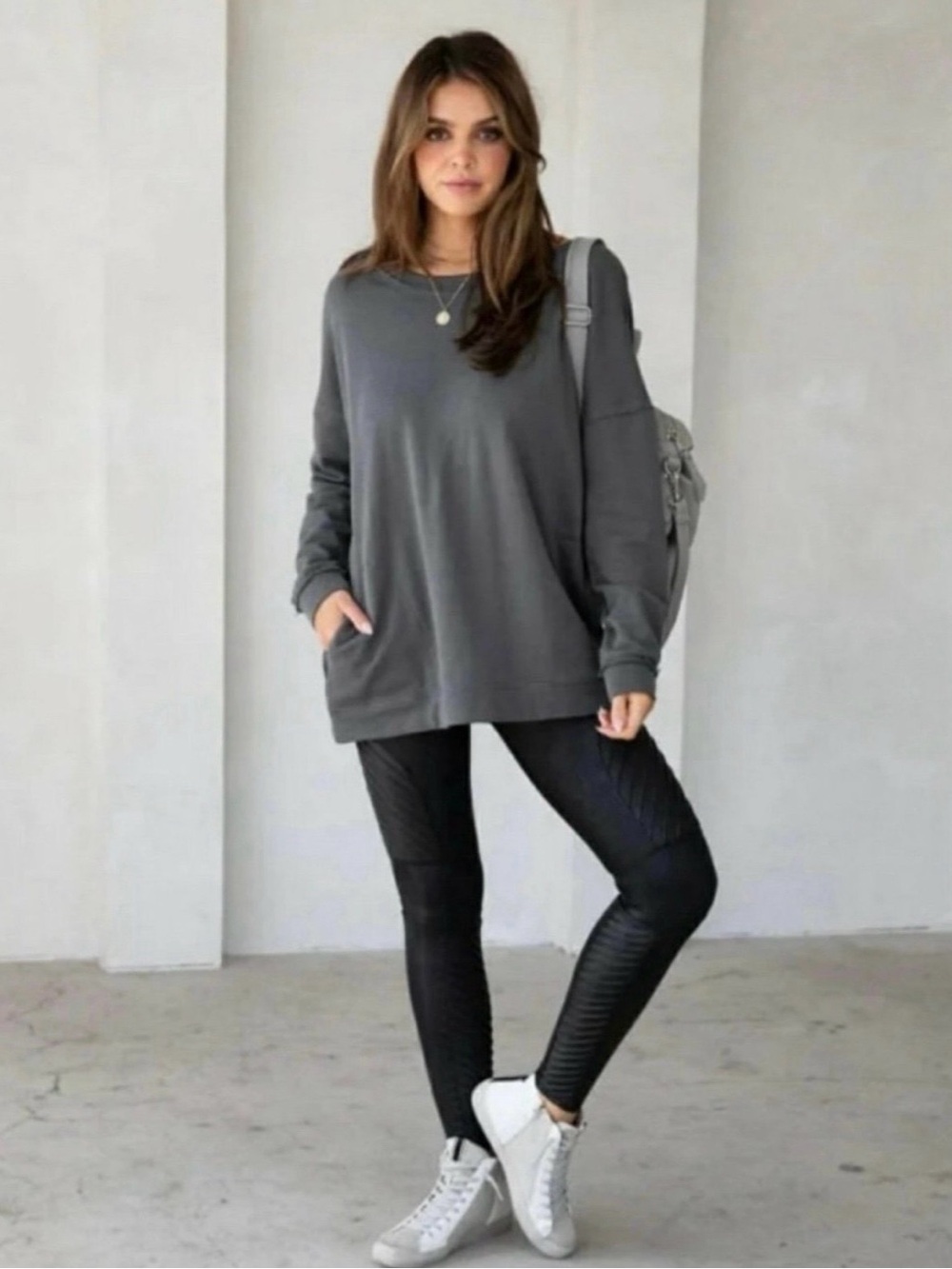 VICI COLLECTION EASY RETREAT SWEATSHIRT
